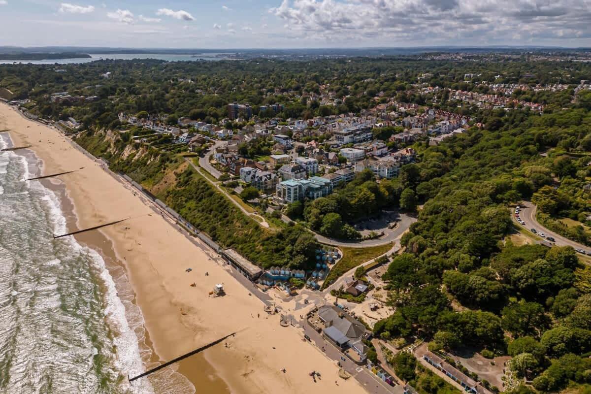Middle Chine Villa Bournemouth Exteriör bild