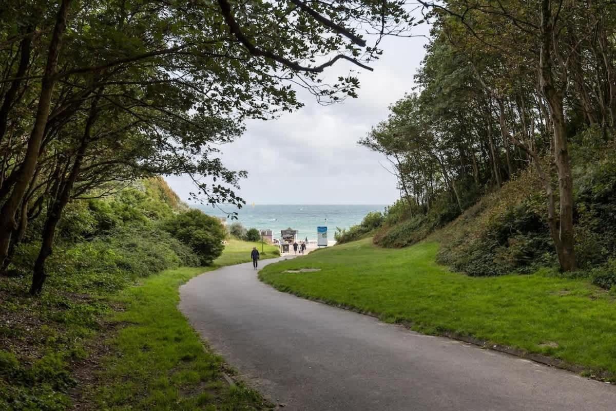Middle Chine Villa Bournemouth Exteriör bild
